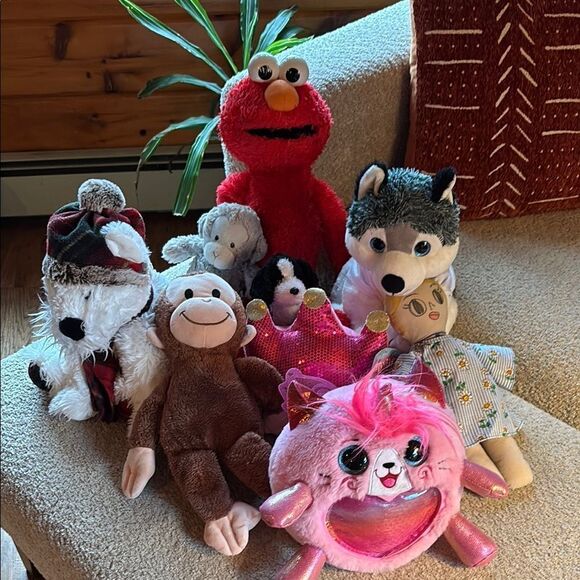 Plush Toy Collection with Pink and Red Accents - Picture 1 of 9